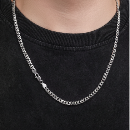 Collana cubana argento indossata